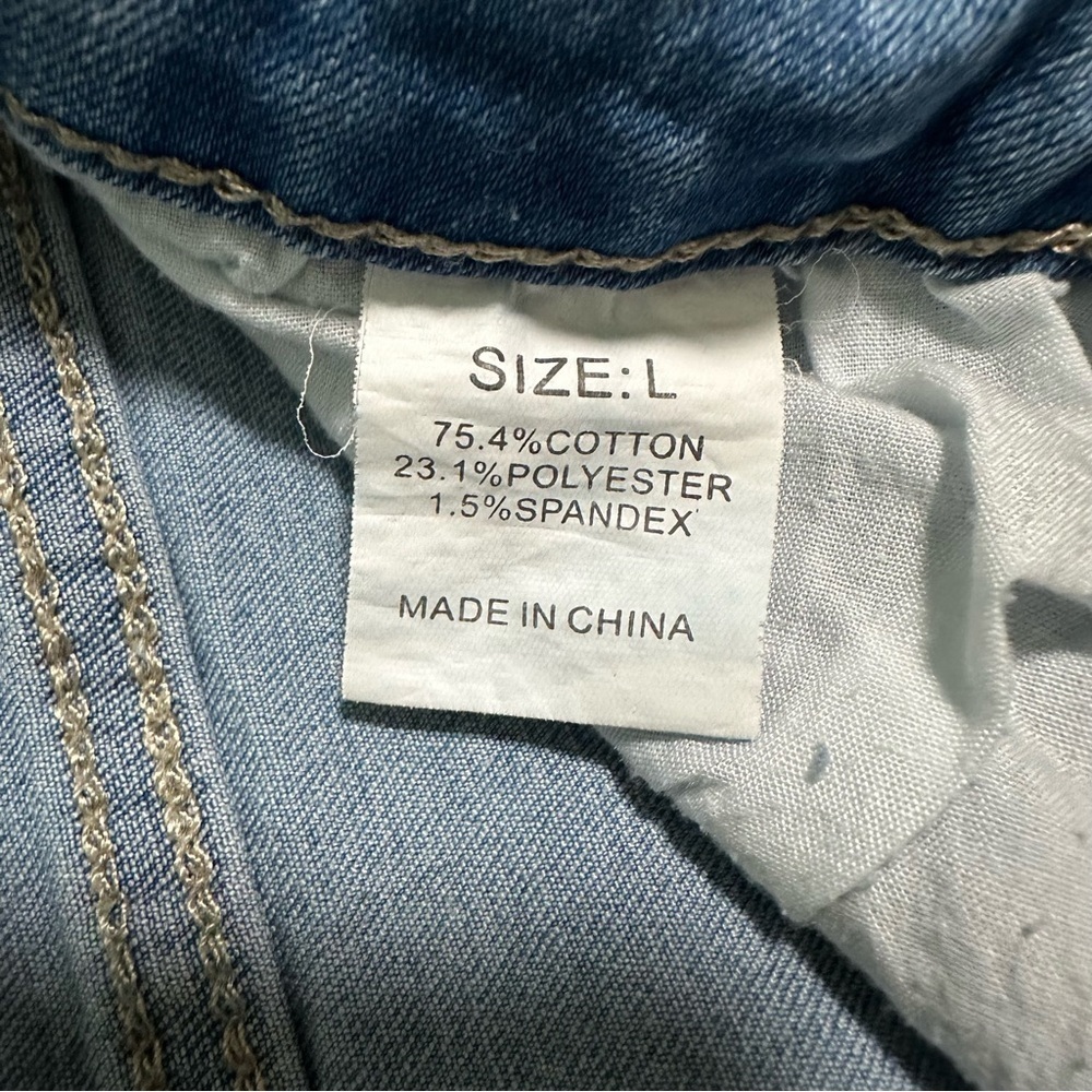 Cropped distressed jeans - Picture 7 of 8